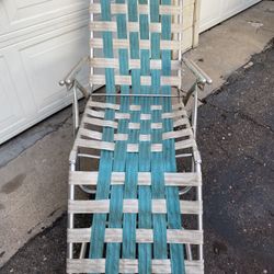 Mid Century Pool Lounge Chair 