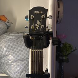 Yamaha APX600 Acoustic Electric Guitar