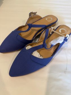 Journee Collection Fernn Pointed Slingback Mules in Royal Blue