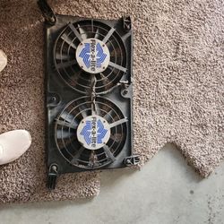 Flex-A-Lite Direct-Fit Electric Fans

Flex-A-Lite direct-fit fans delivers all of the advantages of an electric cooling fan—quicker warm-ups and cool-