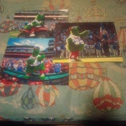 Autographed Philly Fanatic Photos