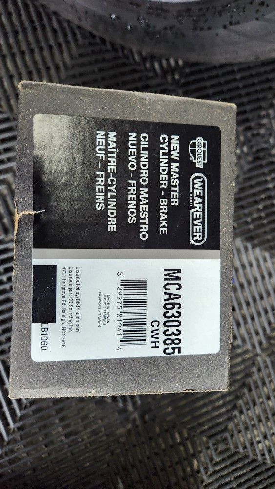 Mitsubishi Outlander 03 to 04 Carquest Brake Master Cylinder (New)