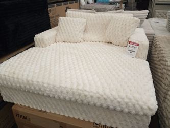 Chaise Lounge