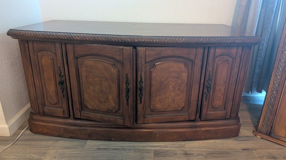 Credenza