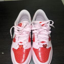 Valentine’s Nike Dunks