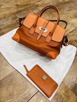 Dooney & Bourke