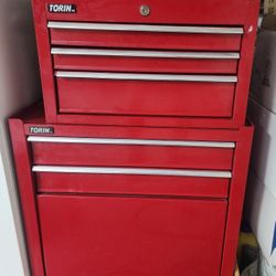 Excellent Condition Tool Box  80% Off! Priced To Sell!!