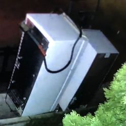 Free Salvage Fridge (2)