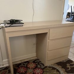 Student Desk With 3 Drawers 