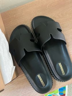 Brand new sandals 9.5 woman’s
