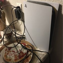 PlayStation 5 Asking For 280 Obo Comes With One Controller And Works Perfectly Fine 