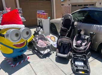 Minion inflatable