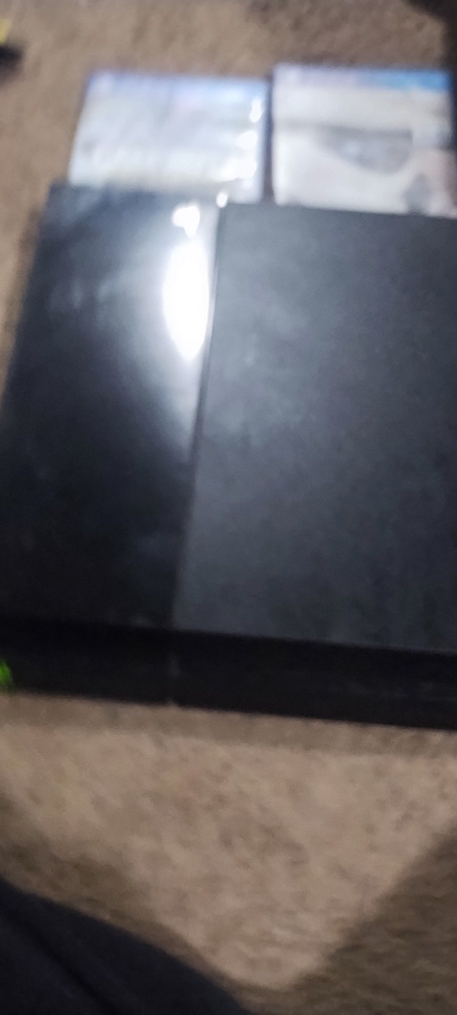 PlayStation 4 Console With 4 Games And Controller
