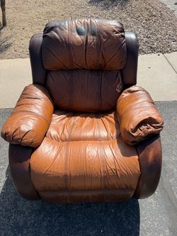 Free Leather Recliner - Working