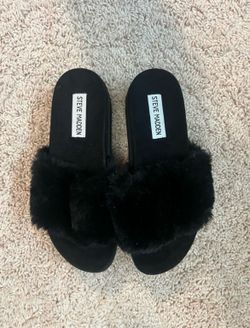 Steve Madden Black Faux Fur Slide Sandals