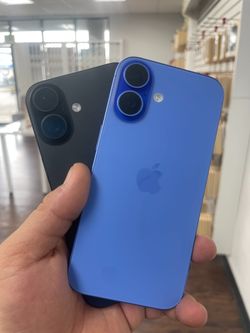 	Apple - iPhone 16 6.1" (Unlocked) (Pre-owned) / 128GB 