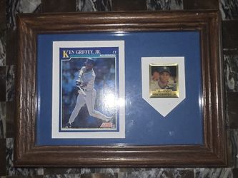Ken Griffey Jr Card & Pin