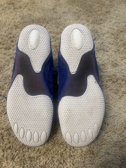 Size 11 wrestling shoes