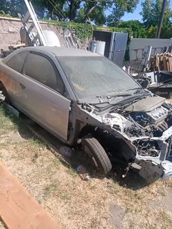 05 Honda Civic coupe part out