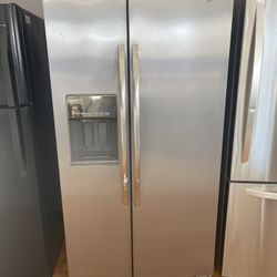 Whirlpool Stainless Steel Refrigerator 