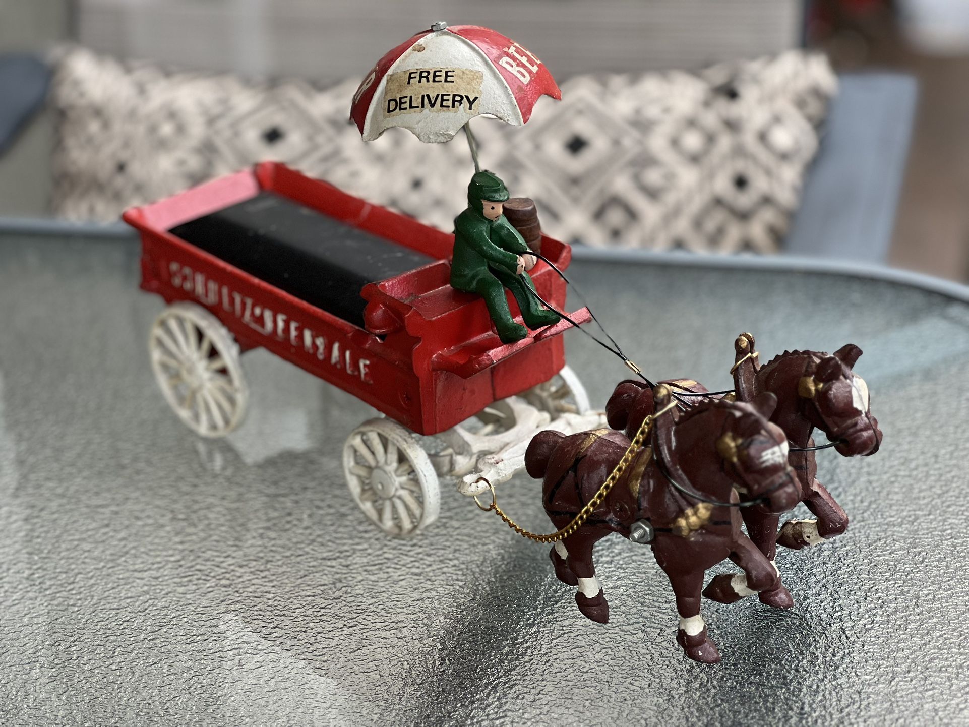 Vintage Schultz Beer & Ale Cast Iron Horse and Wagon for Sale in