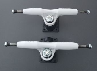 Gullwing Super Pro 3 Skateboard Trucks New