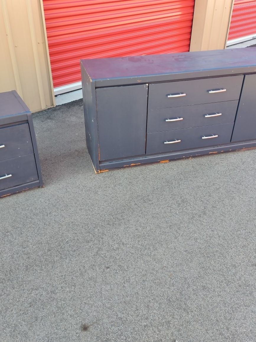 DRESSER AND NIGHT STAND-Pending