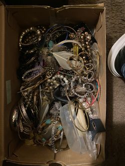 Jewelry Earings, rings bangles