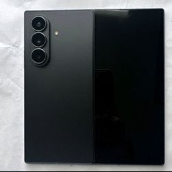 Z Fold 7 (Black 🖤) • 256 GB • UNLOCKED 🔐 • Like New!  (Price Firm)