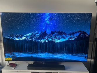 LG C4 77” OLED evo 4K TV (2024) – Like New + Box