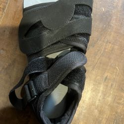 Shoes Fracture