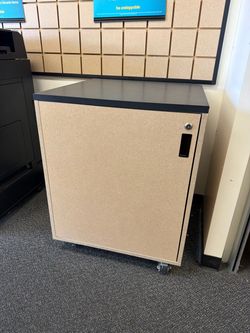 2x Mobile Storage Cabinet with Lock and Casters