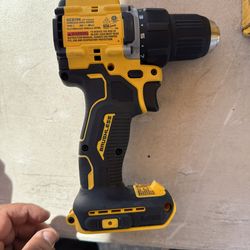 Dewalt 20v coordless brushless drill driver