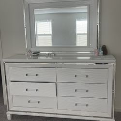 Dresser,mirror, and Nightstand
