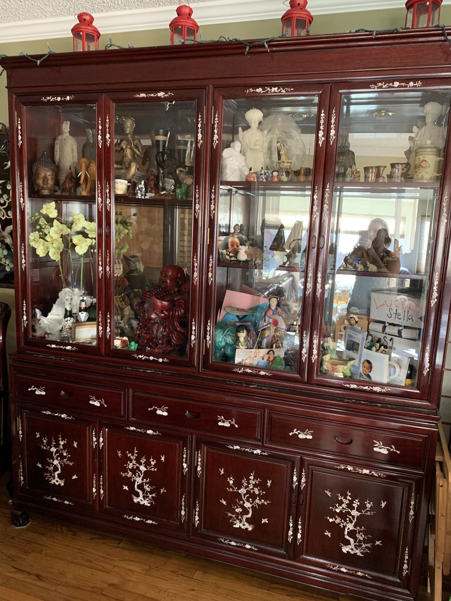 Gorgeous Chinese Rosewood China Cabinet/ Hutch Mother of Pearl
