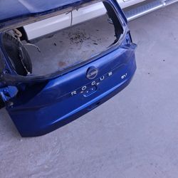 Nissan Rogue  Parts.  2021. 2024