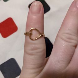 Girls Golden Heart  Fashion Ring, Size 3;Stainless