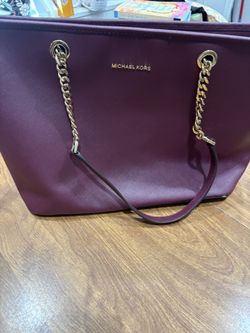 Michael Kors Woman’s Purse For Sale