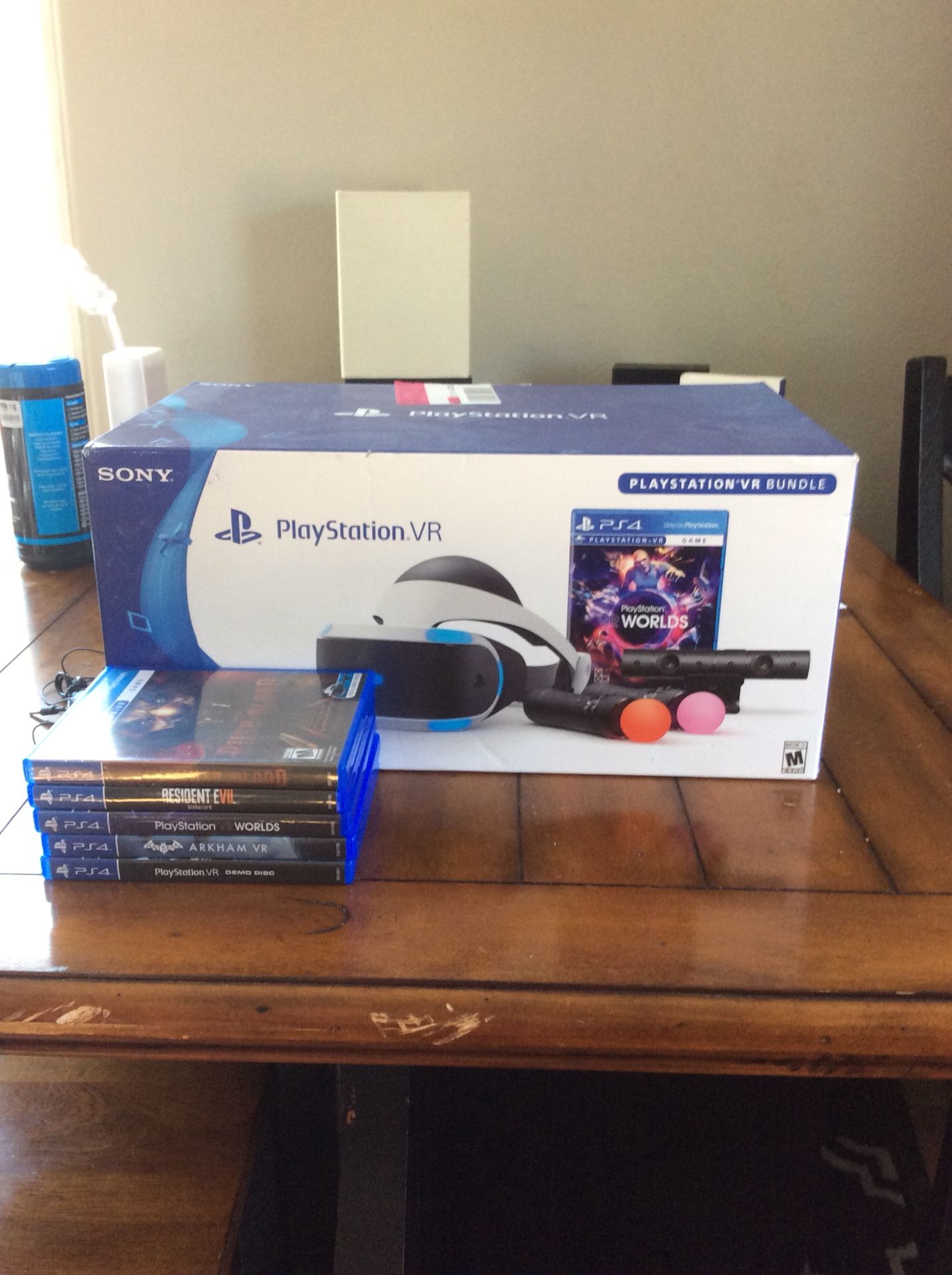PS4 VR Bundle with 5 games