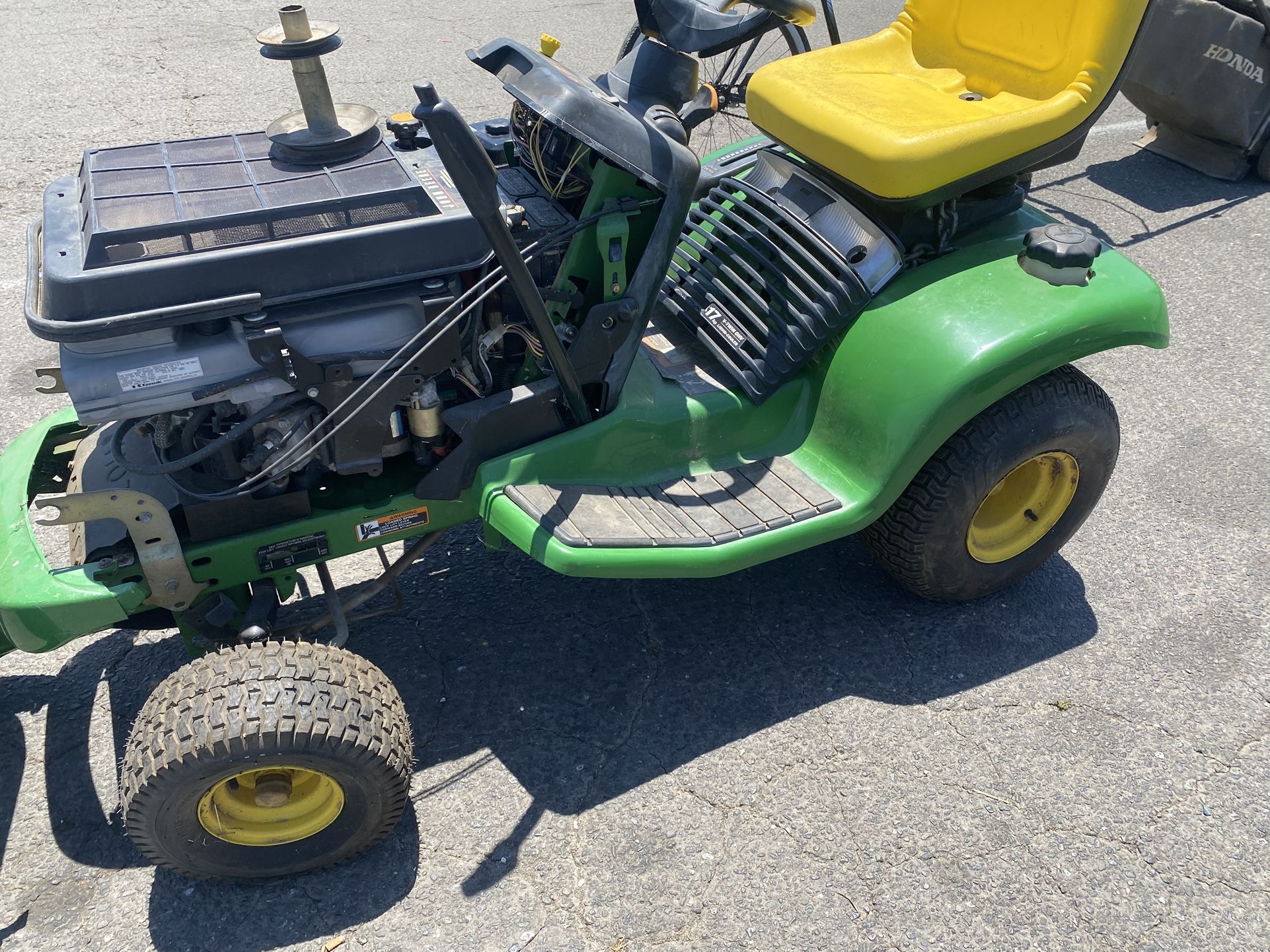 John Deer Riding Mower 