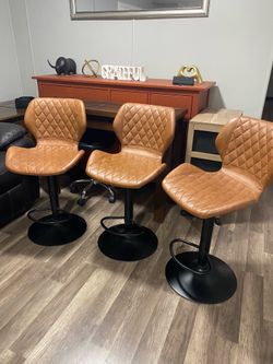 3 Adjustable Bar Stool