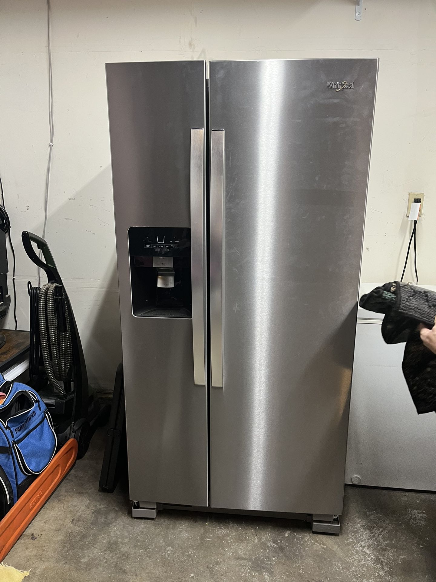 Whirlpool Refrigerator 