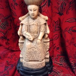 Bone/Ivory Chinese Statues From The 70s Really Nice. 
