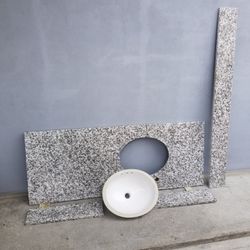 58"X22.5" GRANITE