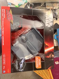 STARWARS Air Hogs RC Darth Vaders TIE Star fighter