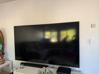 Samsung 75” 4K Smart TV – Excellent Condition
