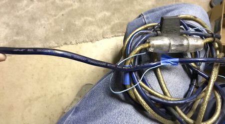 SCOSCHE 8 GA amp wire fused