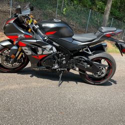 ‘22 Suzuki GSXR 1000R