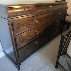 A.r.t. Bedroom Furniture Set