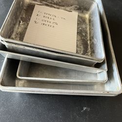 5 Aluminum & 1 Tin Baking Pans
